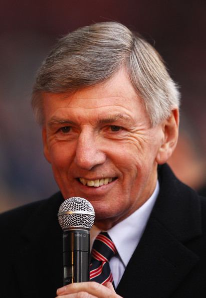 Martin Peters Martin Peters Photos West Ham United v Manchester United
