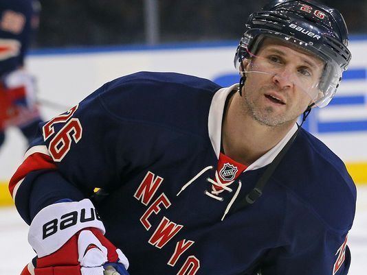 Martin St. Louis 1394072689000stlouisrangersuspjpg