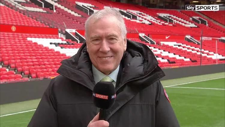 Martin Tyler Martin Tyler panned for being a Man United fan for his