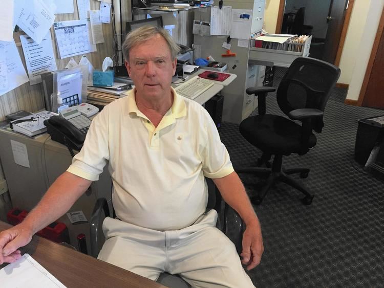 Marv Hanson Marv Hanson has turned lights on off at Scherwood Golf for 38 years