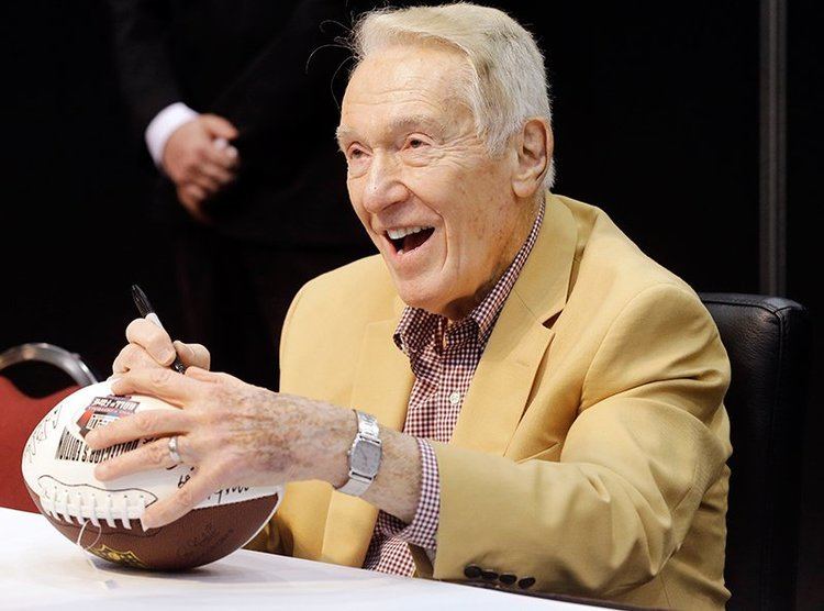 Marv Levy Marv Levy to be Honored at World Series General News Pro