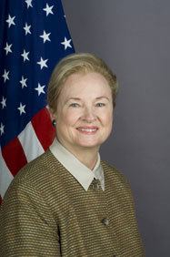 Mary Ann Glendon httpsuploadwikimediaorgwikipediacommons77