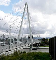 Mary Avenue Bridge httpsuploadwikimediaorgwikipediacommonsthu