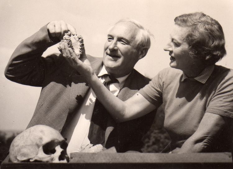 Mary Leakey A Century of the Leakey Family in East Africa Leakey Family in Kenya