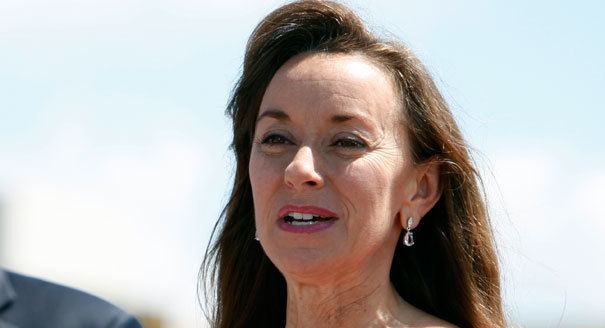 Mary Pawlenty Pawlenty39s wife to hit campaign trail POLITICO