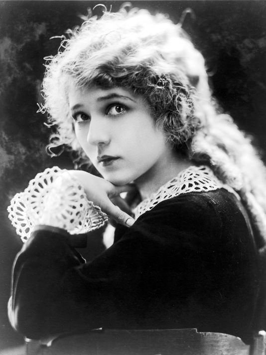 Mary Pickford 1379774475000XXXD04PICKFORDPORTRAIT21HAPSjpg