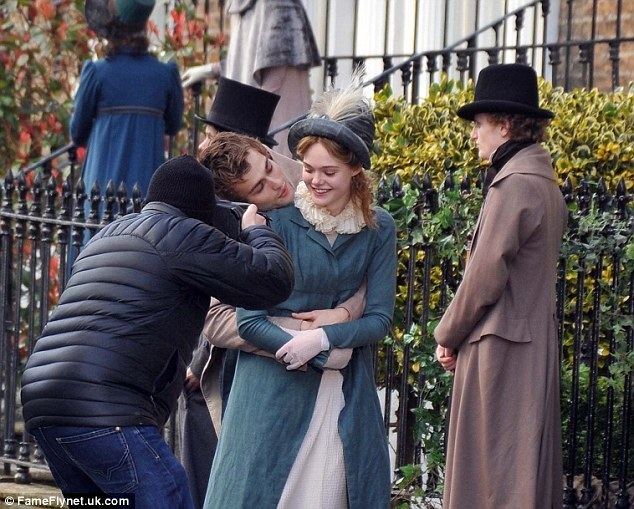 Mary Shelley (film) Elle Fanning and Douglas Booth cosyup on the set of A Storm in the