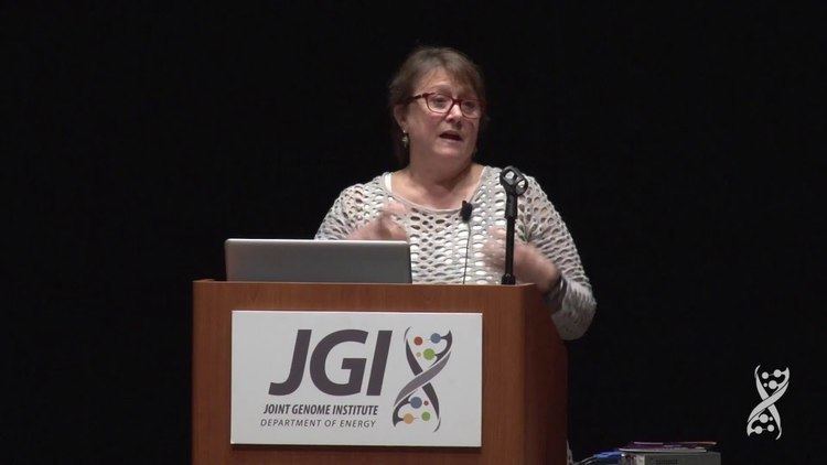 Mary Voytek Mary Voytek at the 2016 DOE JGI Genomics of Energy Environment
