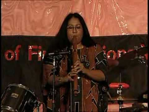 Mary Youngblood Mary Youngblood performs the Plainsstyle flute YouTube