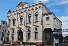 Maryborough School of Arts building httpsuploadwikimediaorgwikipediacommonsthu