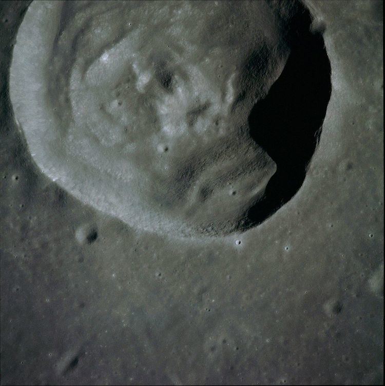 Maskelyne (crater)