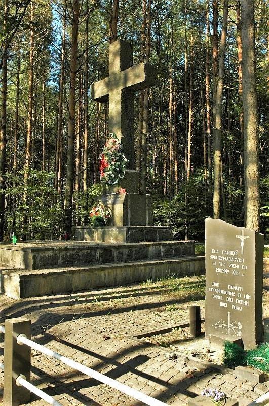 Massacres of Poles in Volhynia and Eastern Galicia