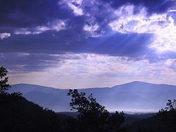 Massanutten Trail httpsuploadwikimediaorgwikipediacommonsthu