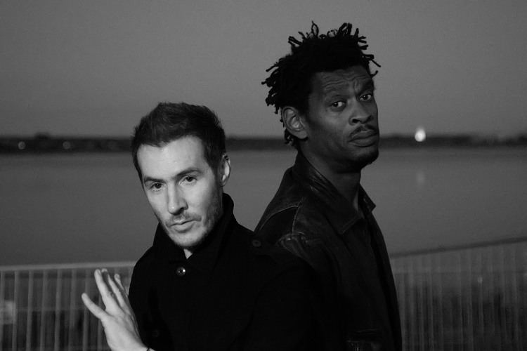 Massive Attack Best Massive Attack songs Spotify playlist Red Online