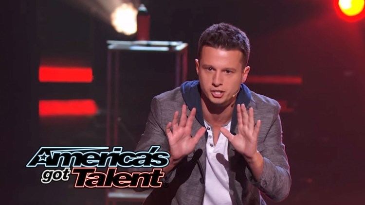 Mat Franco Mat Franco Magician Uses Fire to Reveal Card Trick