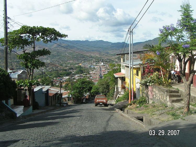 Main Street to Parque Morazan and Cathedral