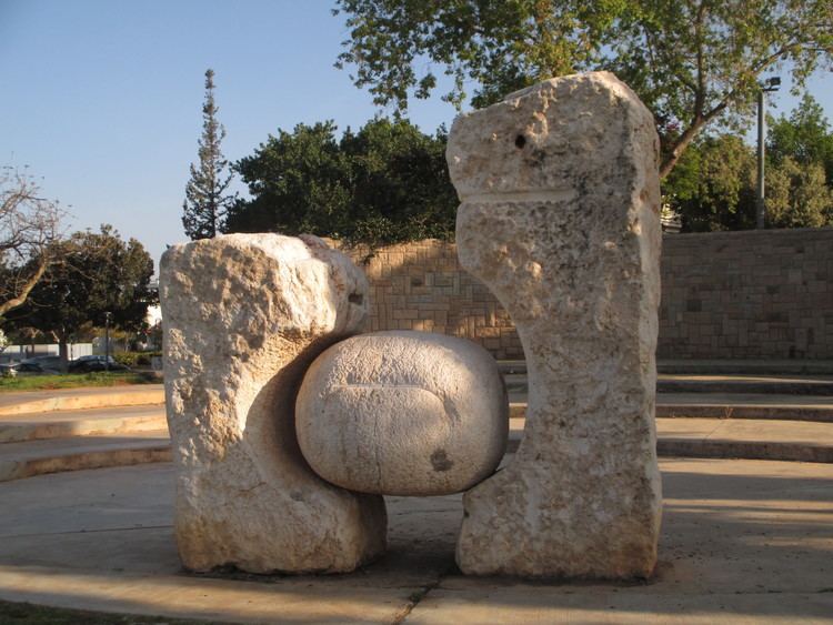 Matanya Abramson FilePikiWiki Israel 34938 Fertility sculpture by Matanya Abramson