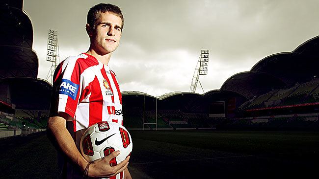 Mate Dugandzic Mate Dugandzic quits Melbourne Victory for Melbourne Heart