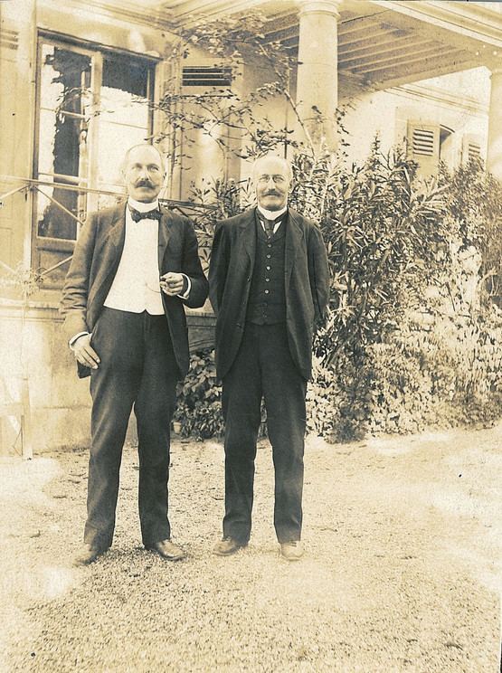 Mathieu Dreyfus 1906 Dreyfus rehabilitated Alfred and Mathieu Dreyfus