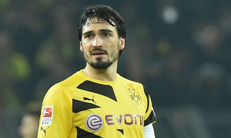 Mats Hummels Manchester United cleared to sign Borussia Dortmund39s Mats
