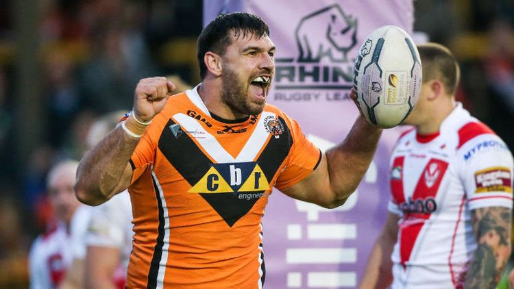 Matt Cook (rugby league) Matt Cook signs contract extension with Castleford Rugby League
