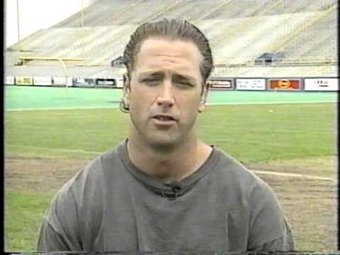 Matt Dunigan 1994 Matt Dunigan throws for 713 yards in a game YouTube