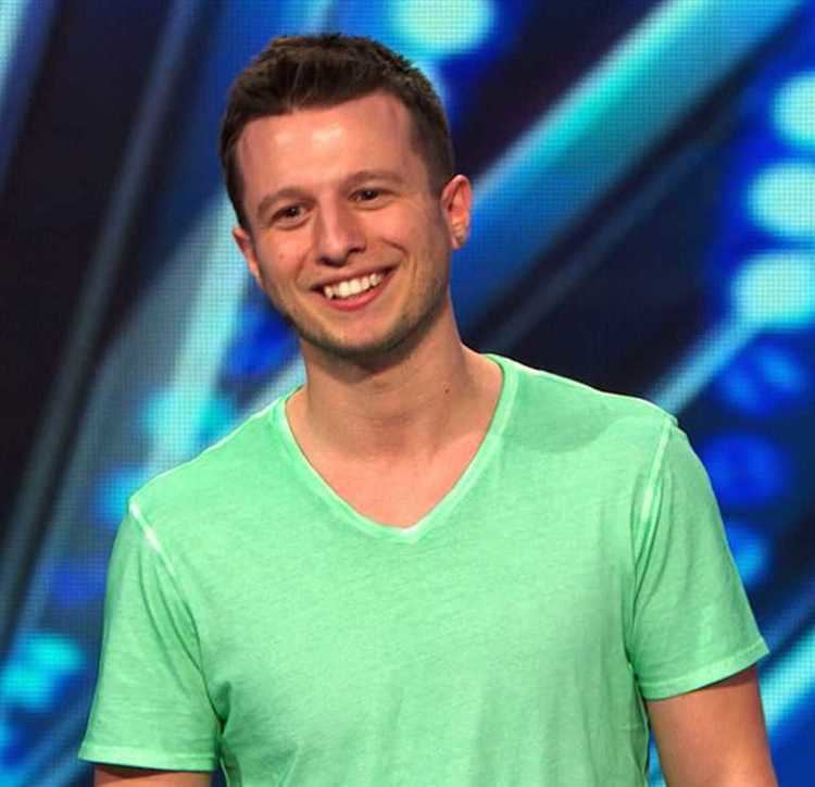 Matt Franco Mat Franco Amazes America With His Fiery Card Trick