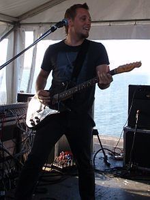 Matt Smith (guitarist) httpsuploadwikimediaorgwikipediacommonsthu