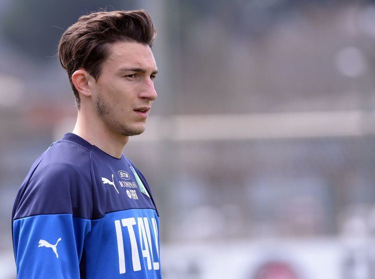 Matteo Darmian Manchester United Matteo Darmian has a lot to live up to