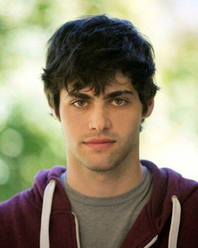 Matthew Daddario Mundie Moms Matthew Daddario Cast As Alec Lightwood In