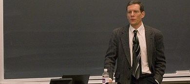 Matthew O. Jackson Schwartz Lecture shows economic implications of group dynamics