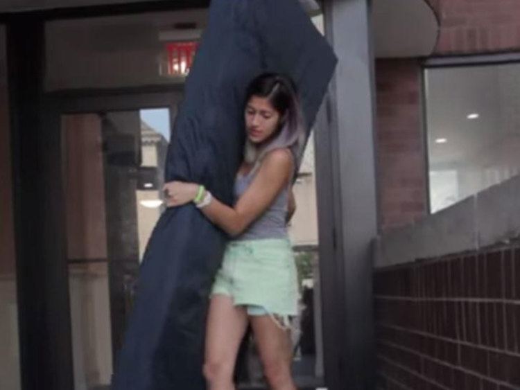 Mattress Performance (Carry That Weight) Columbia student Emma Sulkowicz vows to carry mattress