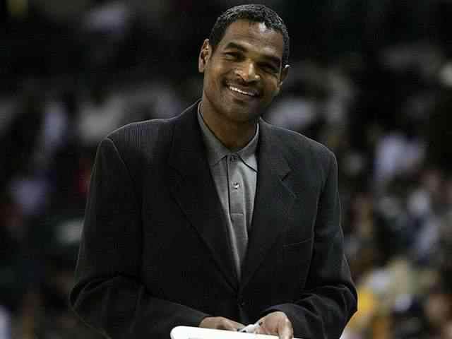 Maurice Cheeks Pistons Butt Cheeks Out of Detroit Phalse Philly Sports