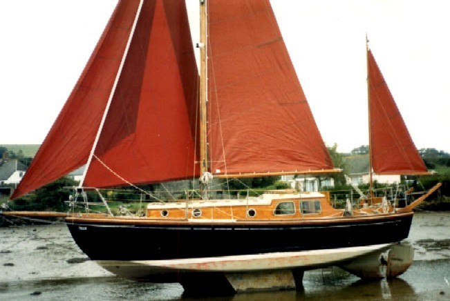Maurice Griffiths WATERWITCH 30 MKI sailboat specifications and details on