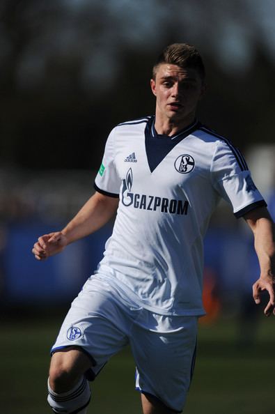 Maurice Multhaup Maurice Multhaup Pictures Chelsea v FC Schalke 04 UEFA Youth