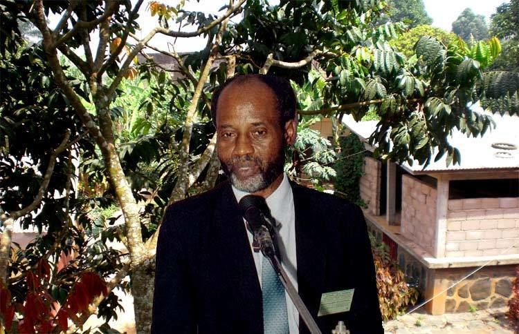 Maurice Tadadjeu Hommage au Feu Professeur Maurice Tadadjeu Yemba Canada
