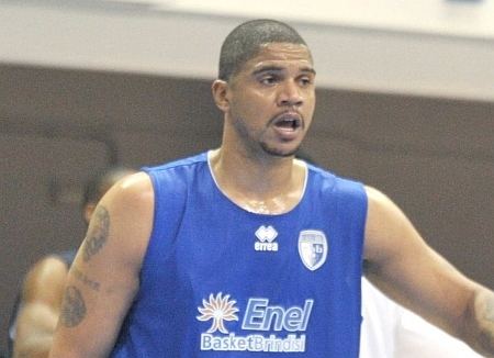 Maurice Taylor New Basket Brindisi Maurice Taylor firma per l39Enel