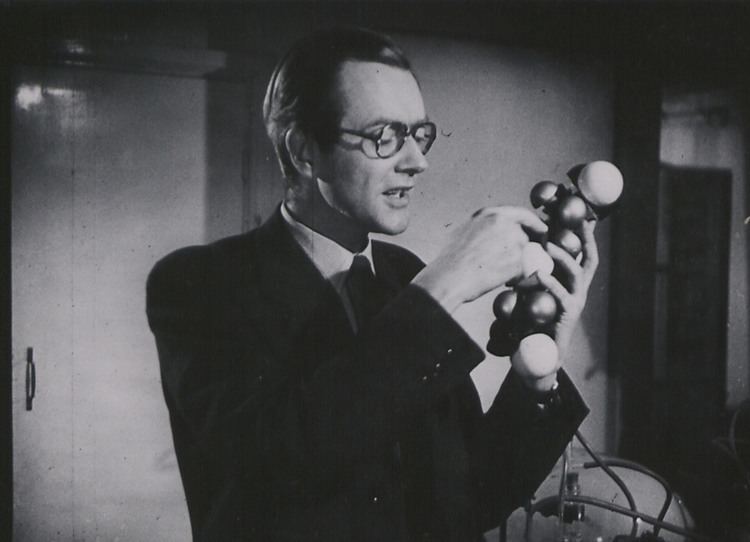 Maurice Wilkins Maurice Wilkins Voices of Science The British Library