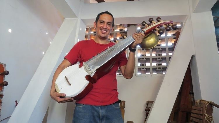 Mauricio Alvarenga Entrevista con el msico y luthier salvadoreo Mauricio Alvarenga
