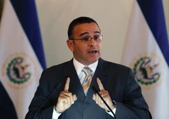 Mauricio Funes Mauricio Funes president of El Salvador Britannicacom