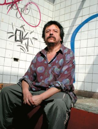 Mauricio Redolés Despiden a profesor de literatura por ensear poema de Mauricio