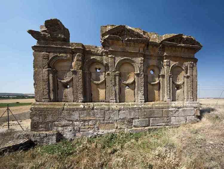 Mausoleum of the Atilii aragonromanocomimagengaleriasmausoleodelosa