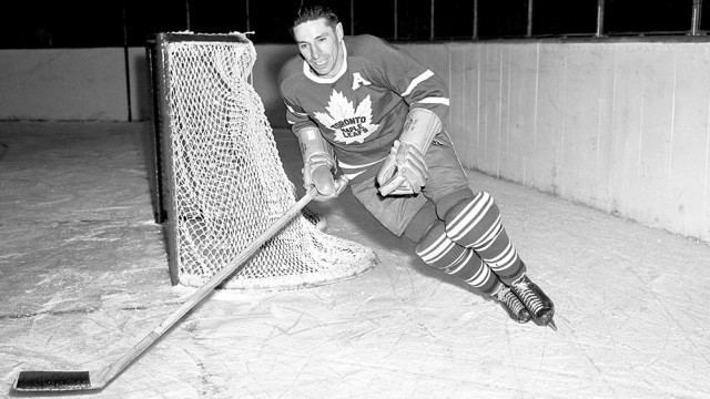 Max Bentley Greatest Maple Leafs No 22 Max Bentley Sportsnetca