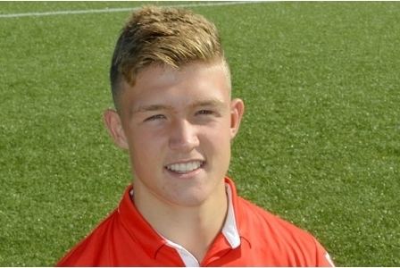 Max Clayton Crewe Alexandra Max exposure no problem for starlet