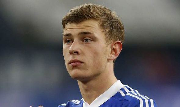 Max Meyer (footballer) Arsenal amp Chelsea miss out on another Schalke starlet as