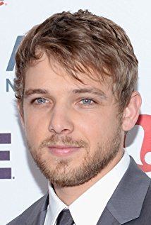 Max Thieriot iamediaimdbcomimagesMMV5BMTQ2MTIzNDAwMV5BMl5