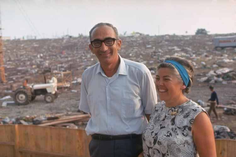 Max Yasgur Max Miriam Yasgur Owners of the dairy farm Woodstock was held on