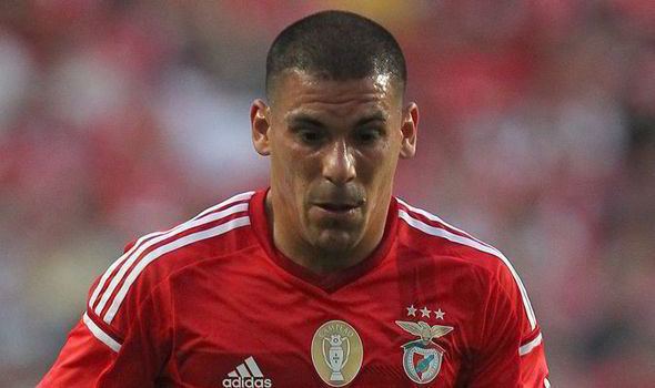 Maxi Pereira Arsenal looking to HIJACK Liverpool39s move to replace Glen