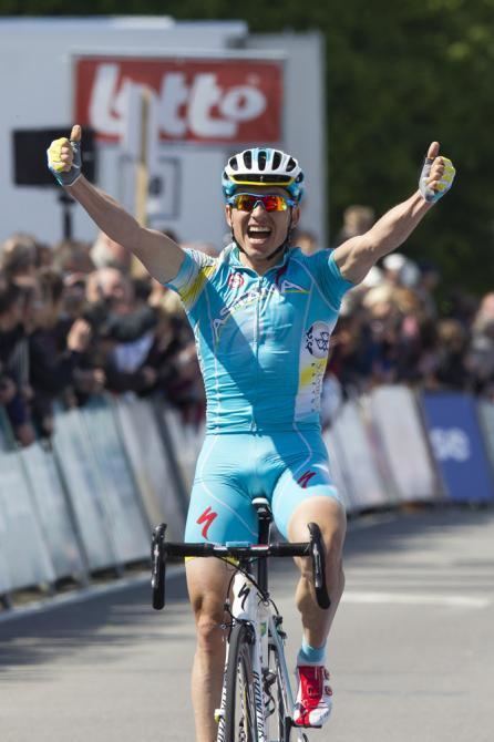 Maxim Iglinsky Astana have Giro d39Italia visa problems Cyclingnewscom