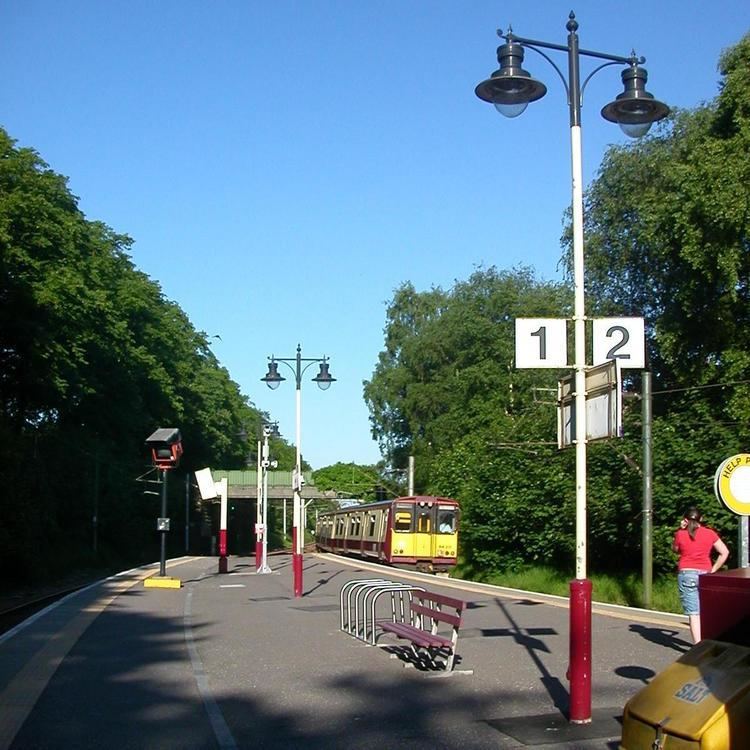 Maxwell Park railway station